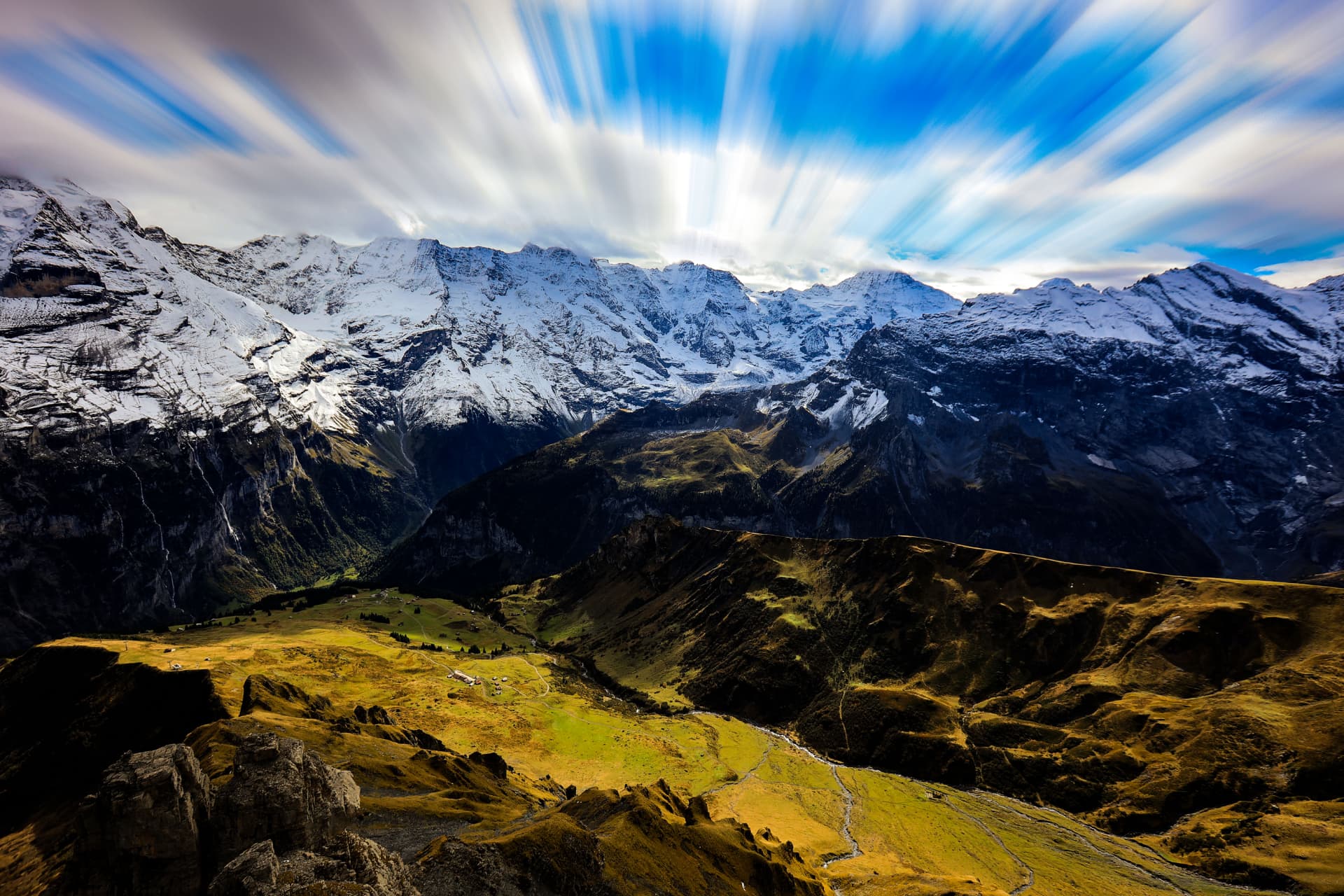 Schilthorn mit der Bahn — Tagestour ab Sion mit Auto und Autoverlad